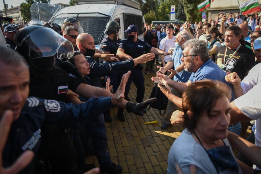 Three years after giant protests, Bulgarians' hopes dashed