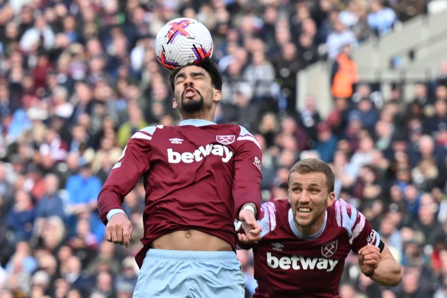 West Ham climb out of relegation zone as Saints stay bottom