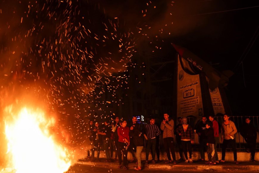 Clashes as Israeli police enter Jerusalem's Al-Aqsa mosque