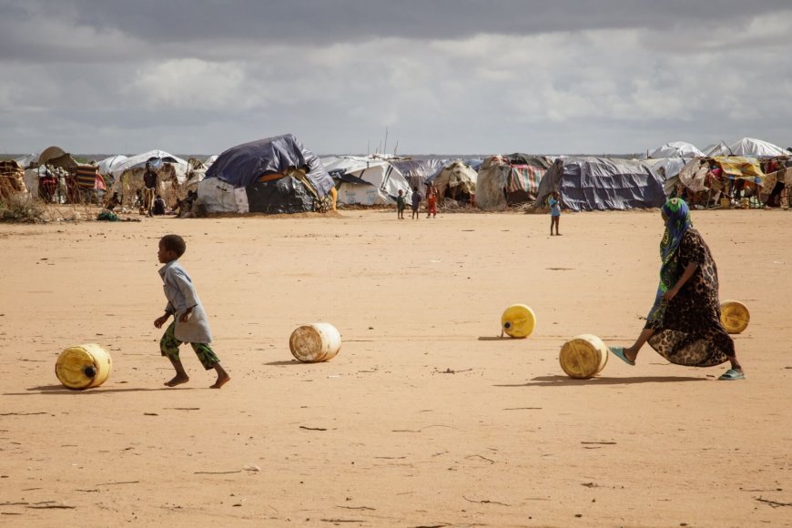 Drought pushes Kenya's refugee mega-camp to 'breaking point'