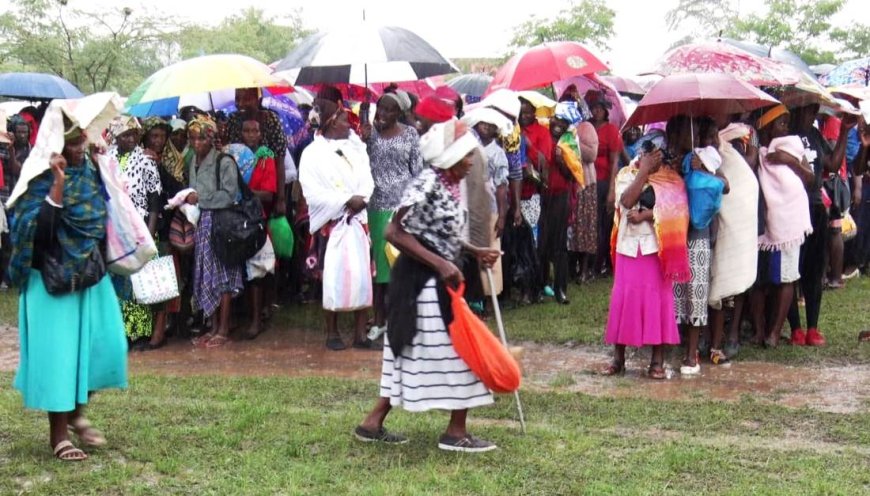 Scramble for relief food as hunger bites Thika East