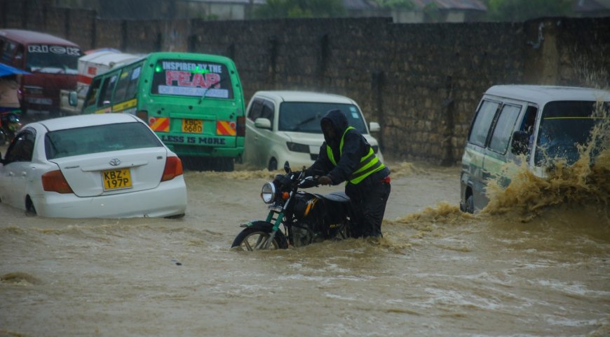 Mombasa inundated amid flush floods