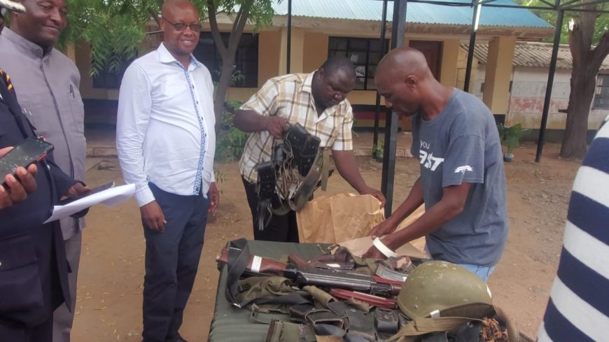 Four suspected bandits arrested in Garissa and firearms recovered from them