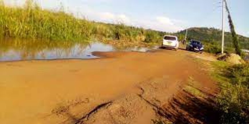 South Sakwa ward residents asked to exercise patience over bad roads