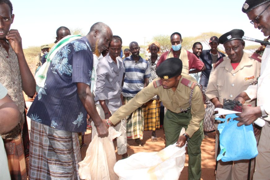 Kuwait Government supplies food to 1000 drought affected families in Mandera