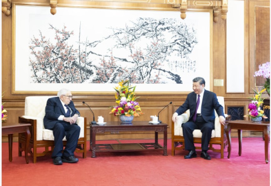 1st LD: Xi meets with Kissinger, says China ready to bring ties with U.S. steadily forward