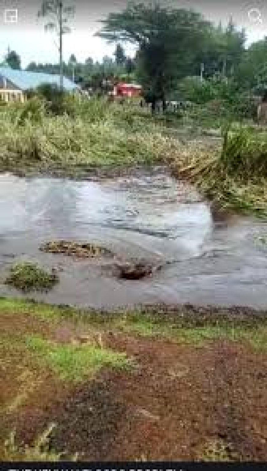 Bridge stalls as Merigi residents fear flooding