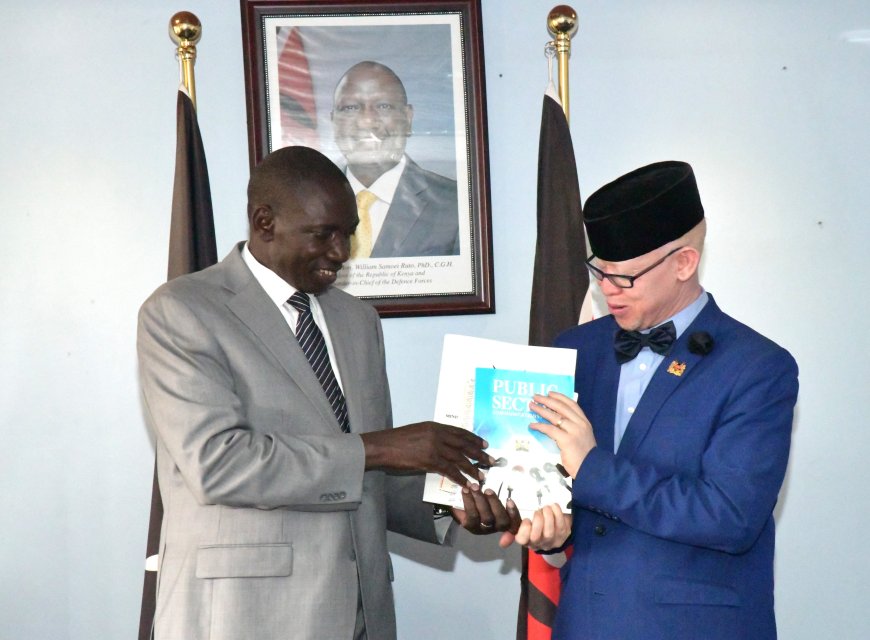 Oguna hands over ex-role to Isaac Mwaura