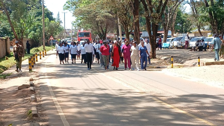 Machakos Nurses Demonstrate over lack of security at the Hospital