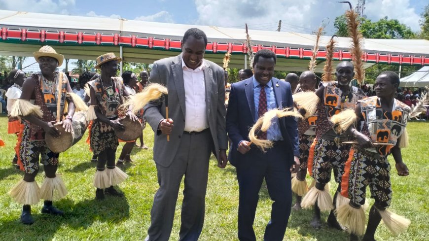 Governor cautions encroachment on public land