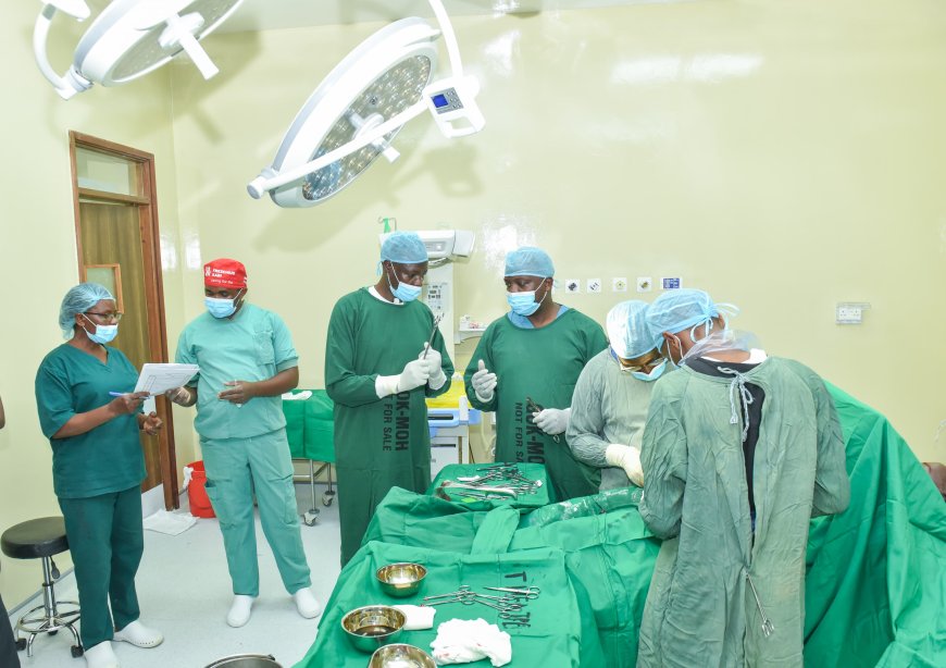 Doctors perform first spinal surgery at Kerugoya Referral Hospital