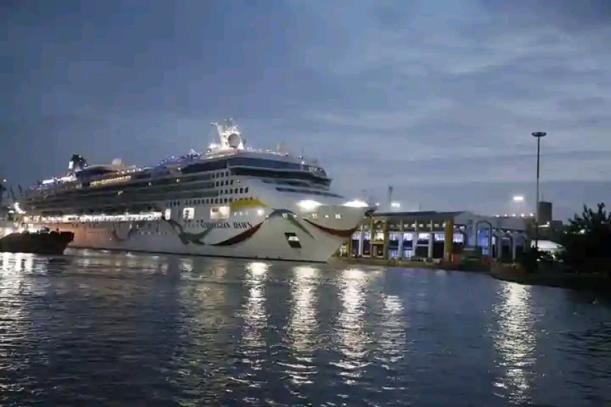 Joy for traders as Cruise ship with over 2300 tourists docks in Mombasa