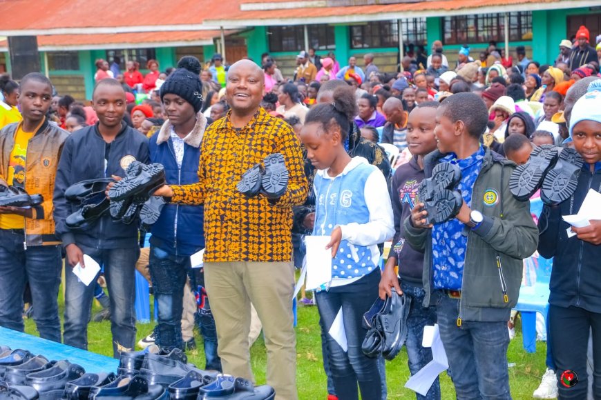 Meru students get school shopping from a foundation