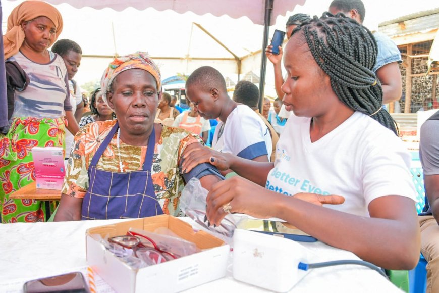 Traders get reading glasses at Sh150