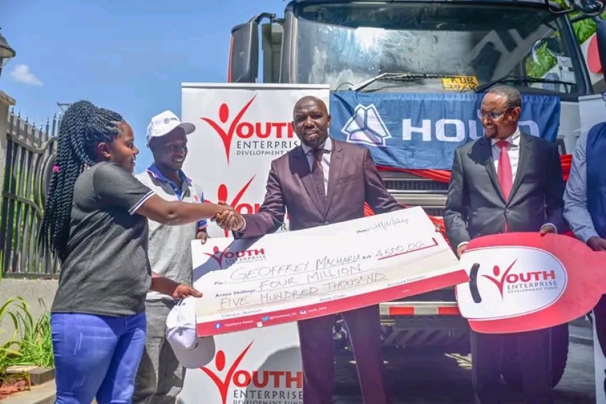 Youth Fund beneficiaries receive Ksh.210M cheque for entrepreneurial initiative